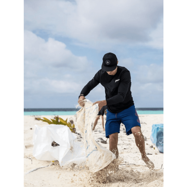 Semaine shop: for the oceans unisex tee by Parley