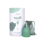 Chelsea Leyland chooses Saalt Cup as one of her essential products on Semaine
