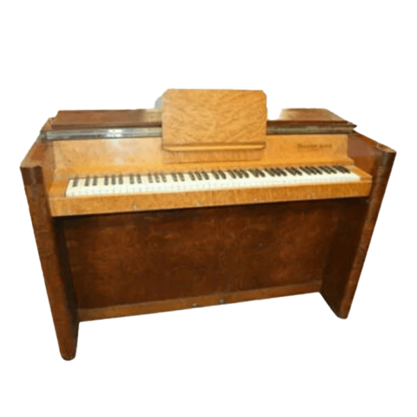 Noemi and Benjamin select Klein Paris Piano on Ebay for their Semaine shop section